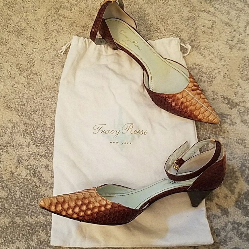High quality faux snakeskin shoes